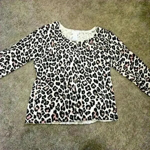 Monroe & Main Pink Leopard print 3/4 sleeve cardigan. Size L